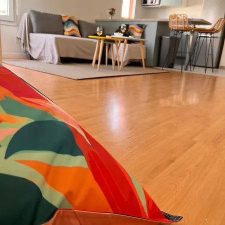 Apartment Les Agnettes - Paris Metro - Wifi - Parking - Equipe *